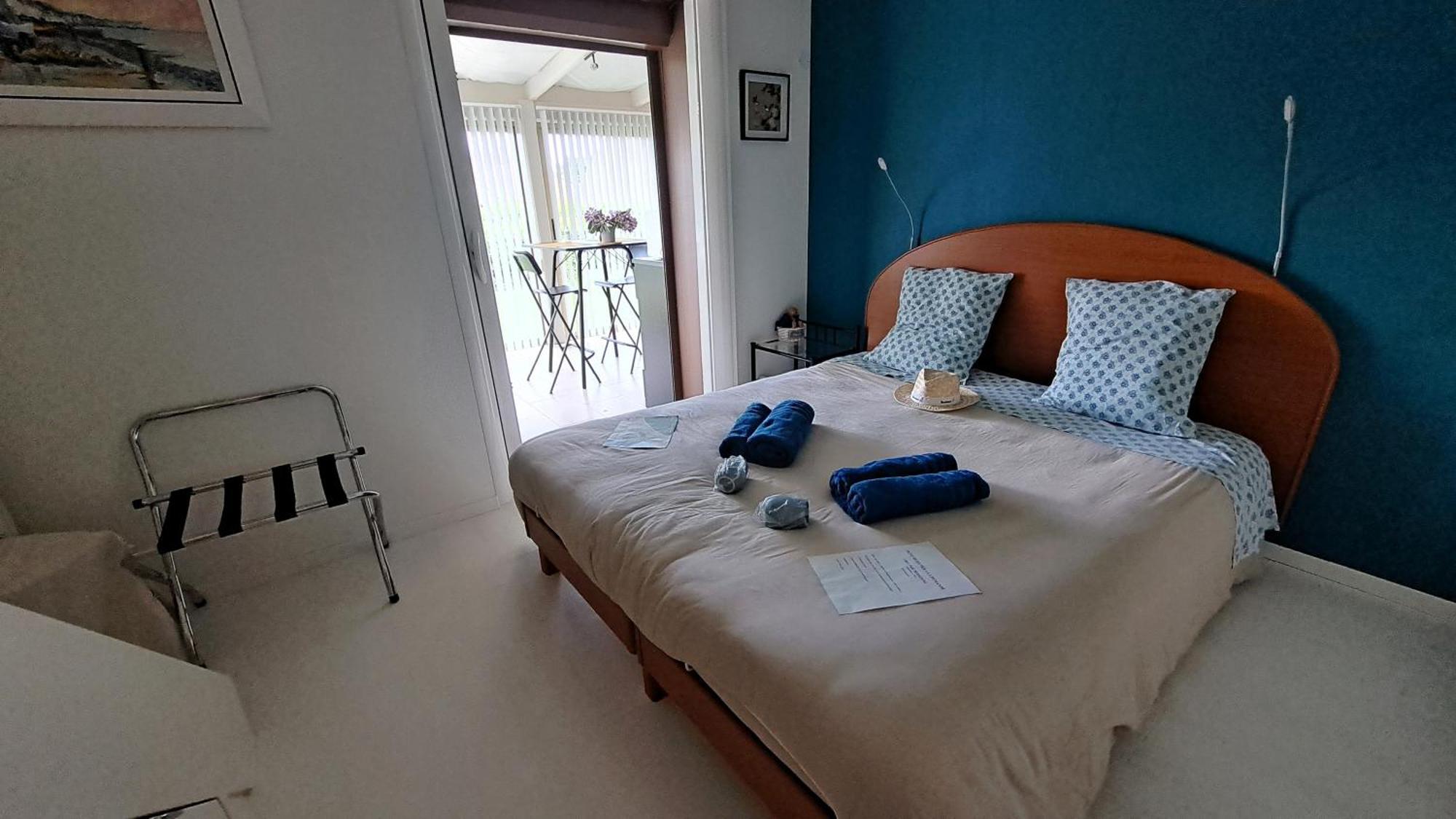 Chambre Privee Avec Salon, Garage Voiture, Velos, Motos Tourville-sur-Arques Екстериор снимка