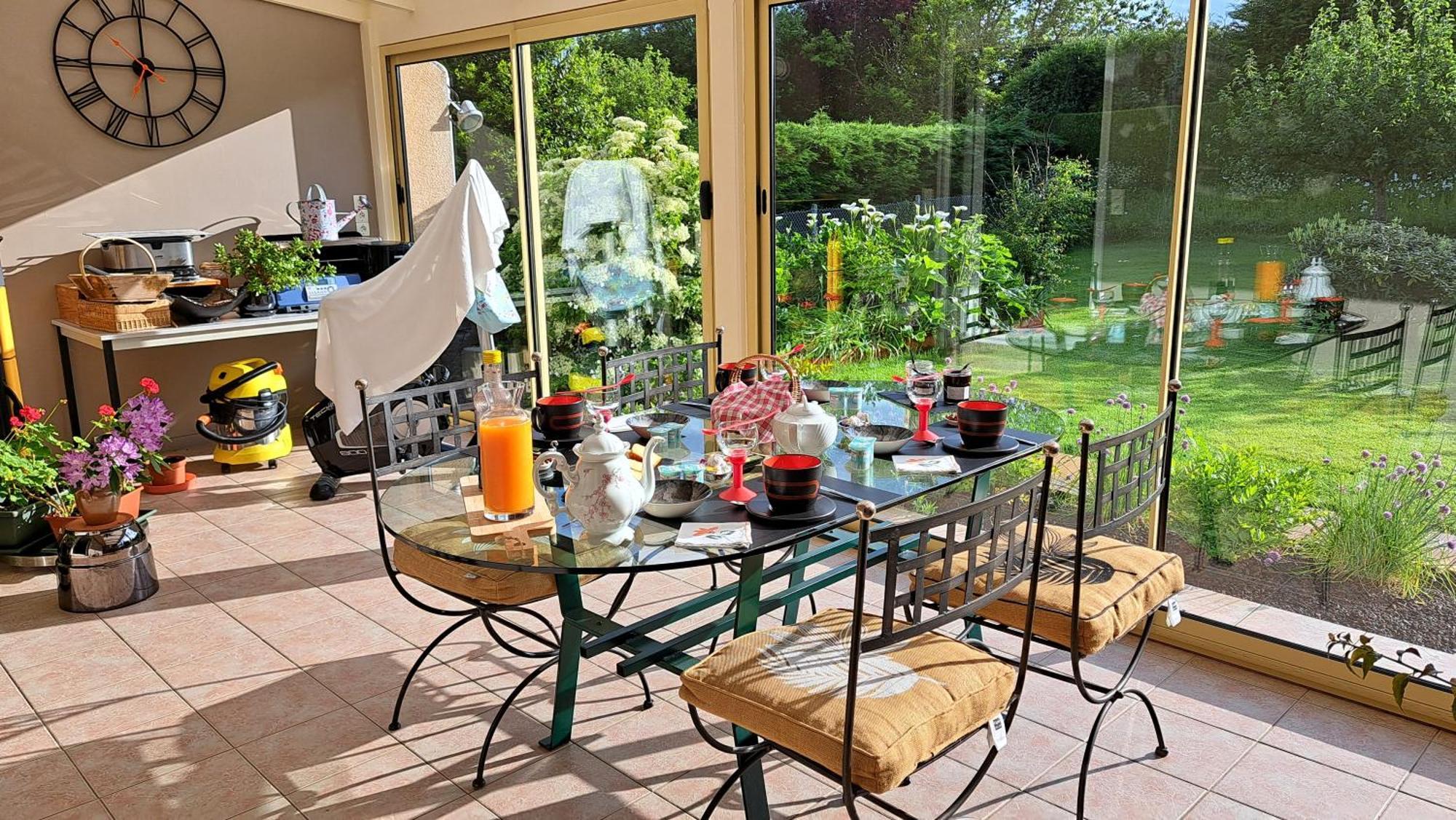 Chambre Privee Avec Salon, Garage Voiture, Velos, Motos Tourville-sur-Arques Екстериор снимка